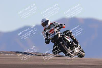 media/Nov-06-2023-Moto Forza (Mon) [[ce023d0744]]/3-Intermediate Group/Session 5 (Turn 9)/